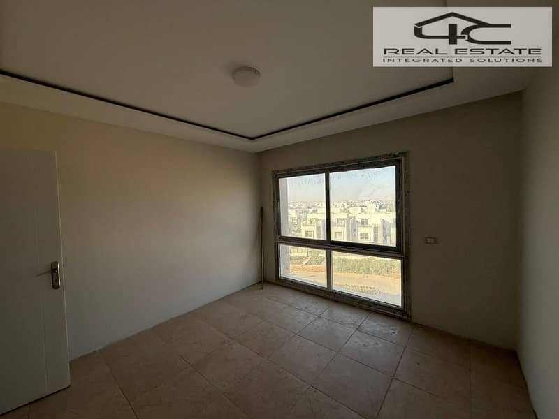 3 WhatsApp Image 2025-12-08 at 13.28. 44. jpeg