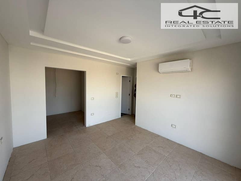 5 WhatsApp Image 2025-12-08 at 13.28. 39 (1). jpeg