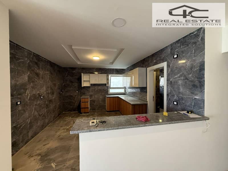 19 WhatsApp Image 2025-12-08 at 13.28. 48 (1). jpeg