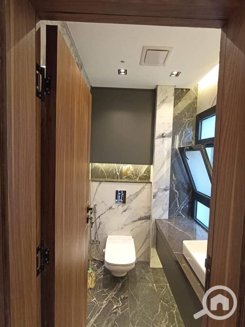 9 a78c50ff-b439-4940-b18a-c8c2a5568e5e. jpeg