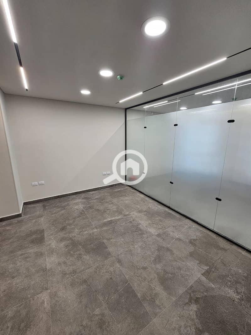 20 WhatsApp Image 2025-12-08 at 3.41. 59 PM. jpeg