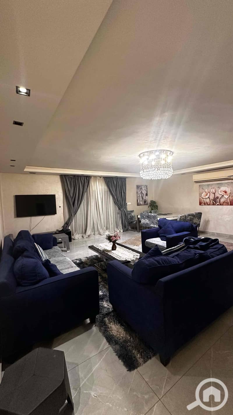 6 0af7835f-bdfa-404c-a8ef-385b5f0ffc17. jpg