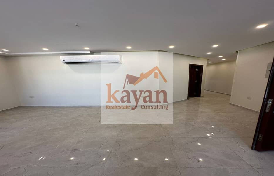 6 WhatsApp Image 2025-12-07 at 15.08. 10. jpeg