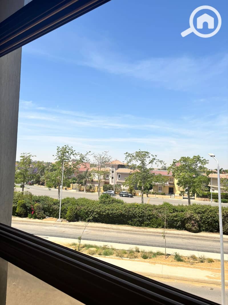 10 WhatsApp Image 2025-05-07 at 12.34. 48_9fe41716. jpg