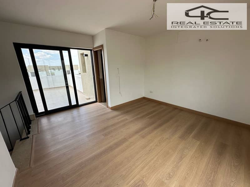 2 WhatsApp Image 2025-05-25 at 6.33. 14 PM. jpeg