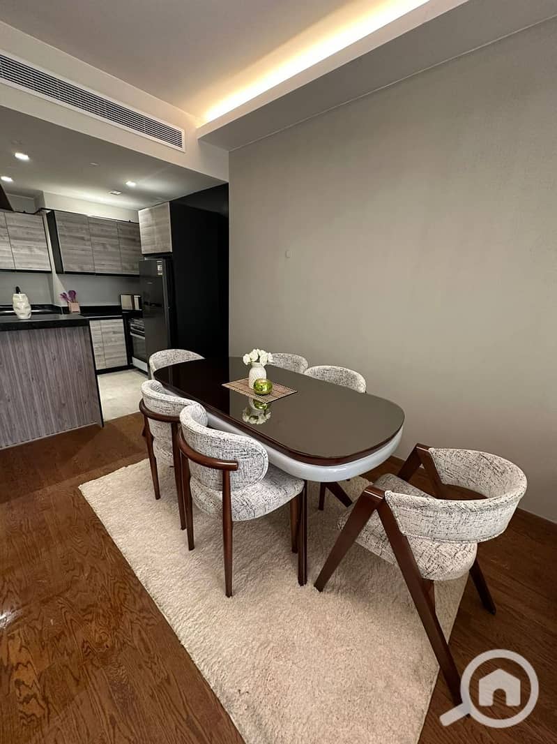 3 e54f006a-384f-4b73-990f-f1d627abce3d. jpeg