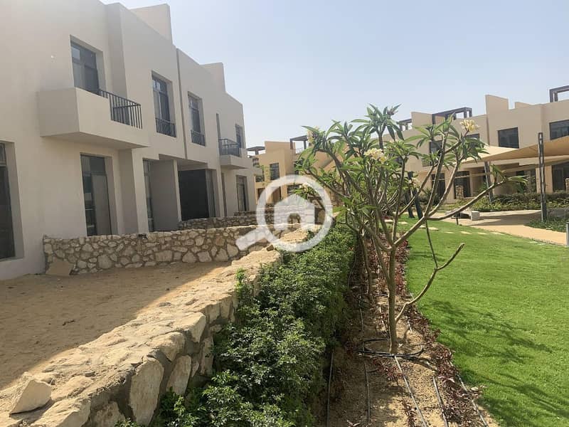 4 WhatsApp Image 2024-11-17 at 16.03. 42_1a855130. jpg