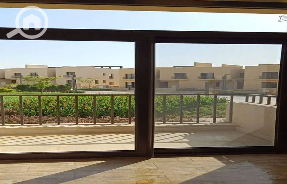 6 5832132-53946o_1400x900. jpg