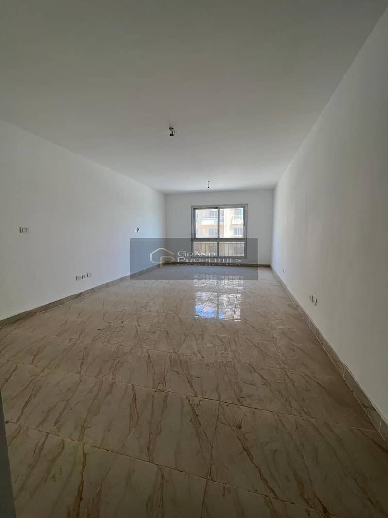 4 51f664c9-6810-401c-9e6e-1d3cd88ea8ee. jpg