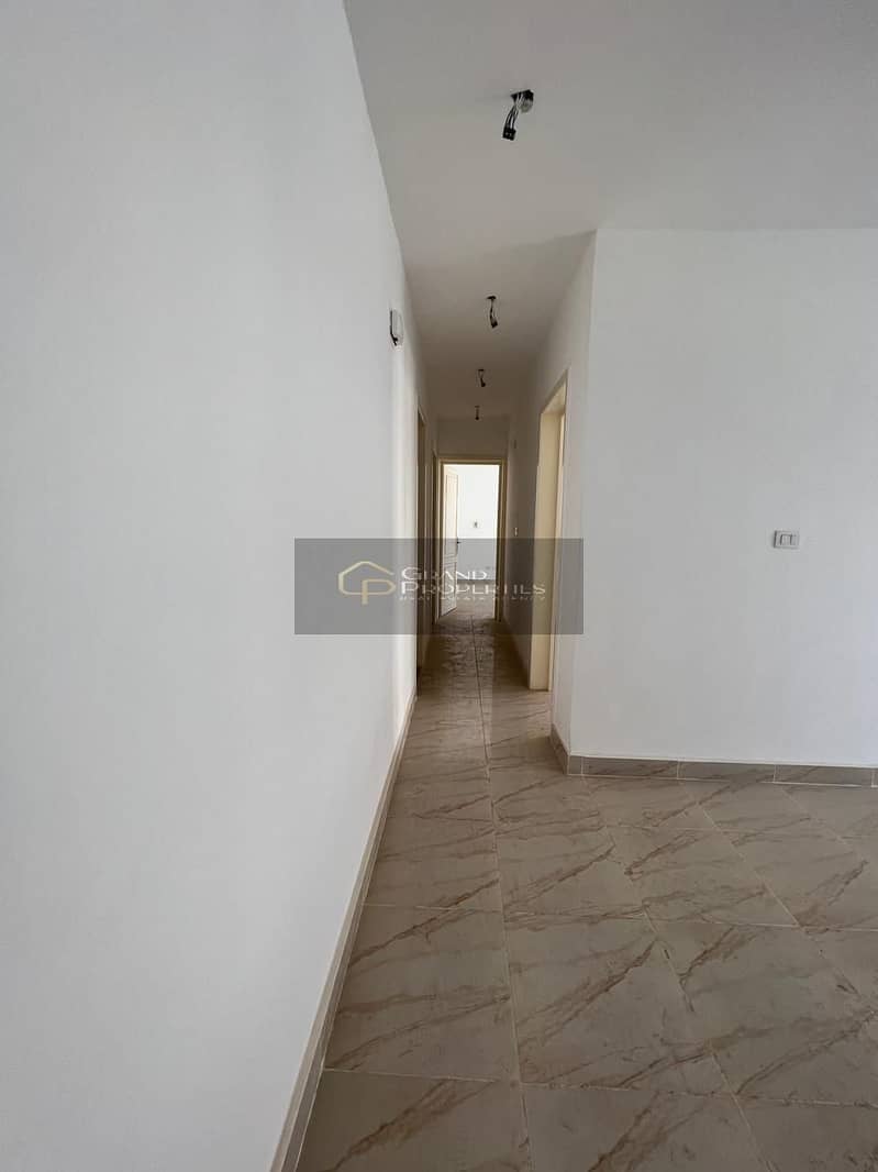 7 0c19f28d-fab9-4d71-97b4-18bd0f7e0c97. jpg