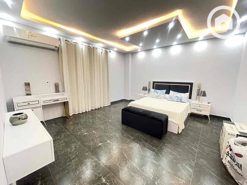 9 f05292dd-2f3b-4892-a299-7973c63d2d15. jpg