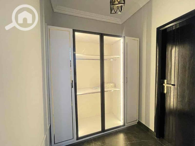 10 96b0c922-5602-45d2-8cc2-e03aa75870c4. jpg