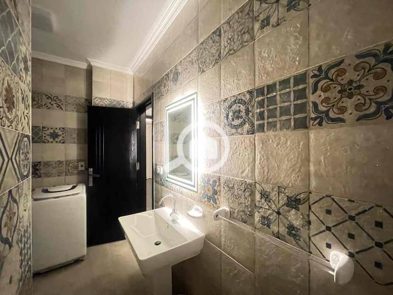 12 2876dd88-8826-4bc1-a49a-daa810101211. jpg