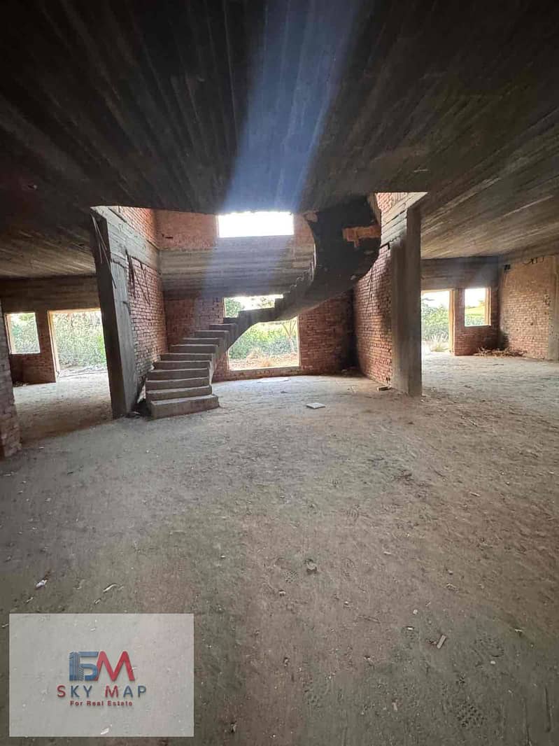 8 e25c6994-874e-4672-96c8-4e6f67606852. jpg