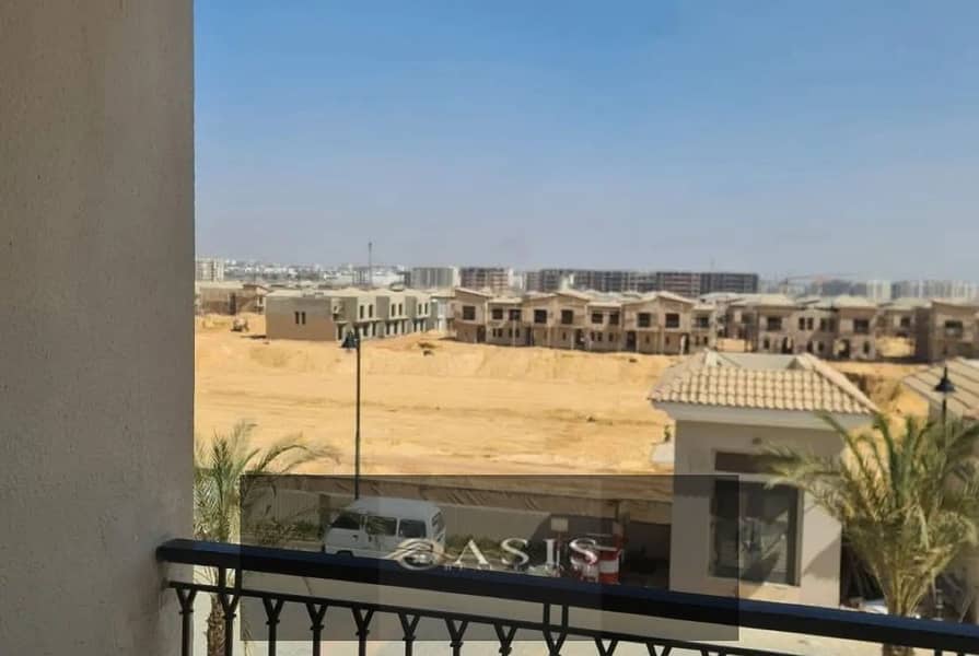 7 8303862-a94e7o. jpg