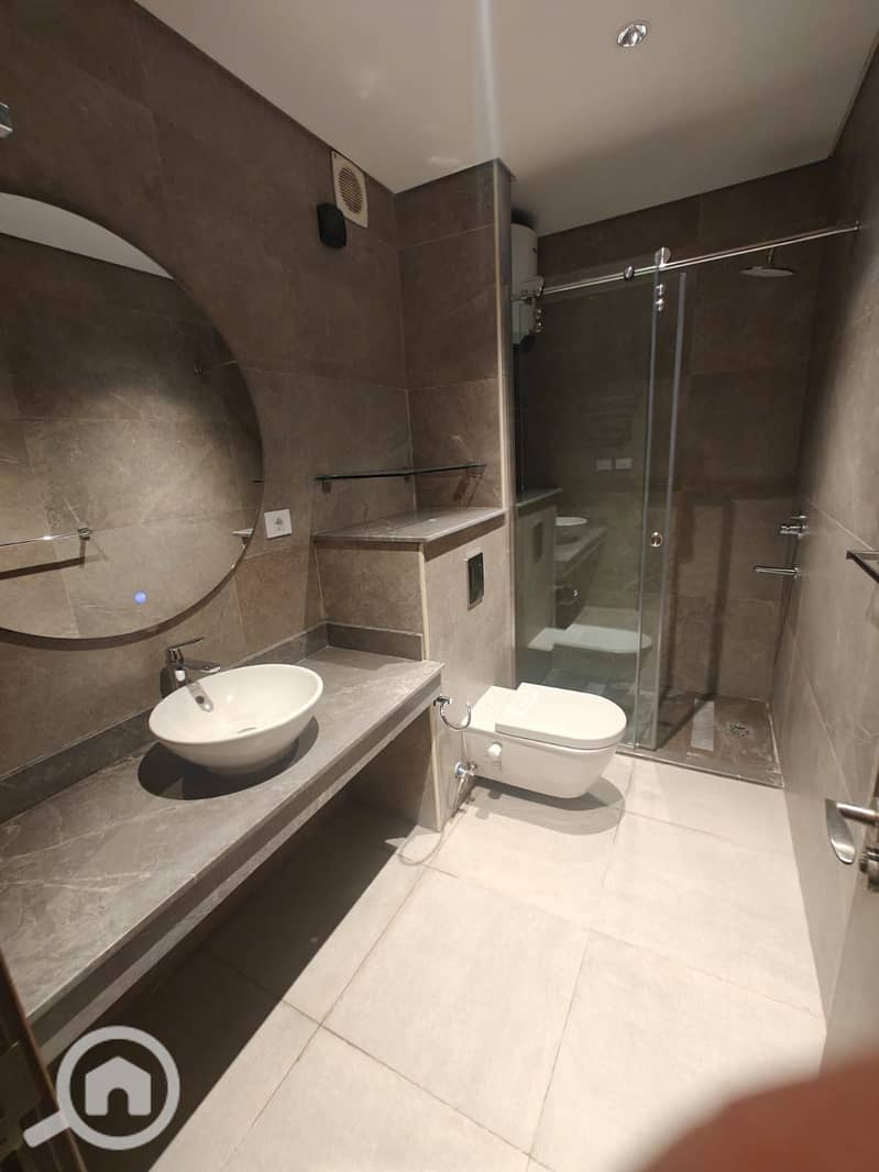 5 2d187180-76df-4603-8bff-4cde4e3490bd. jpeg