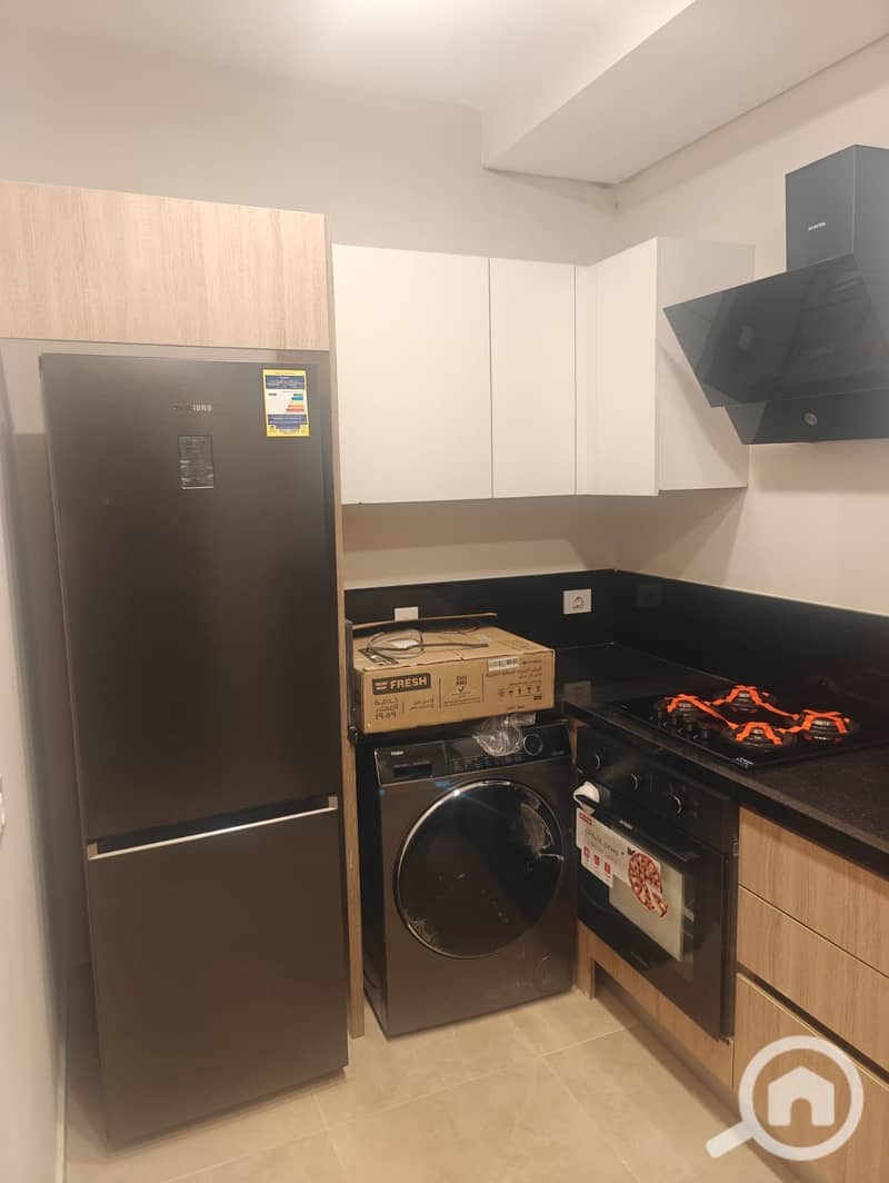 6 df85b4b4-5938-4299-8fdf-9df31acc1d9e. jpeg