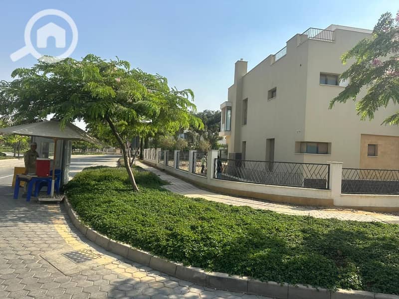 8 WhatsApp Image 2025-12-02 at 4.38. 53 PM. jpeg