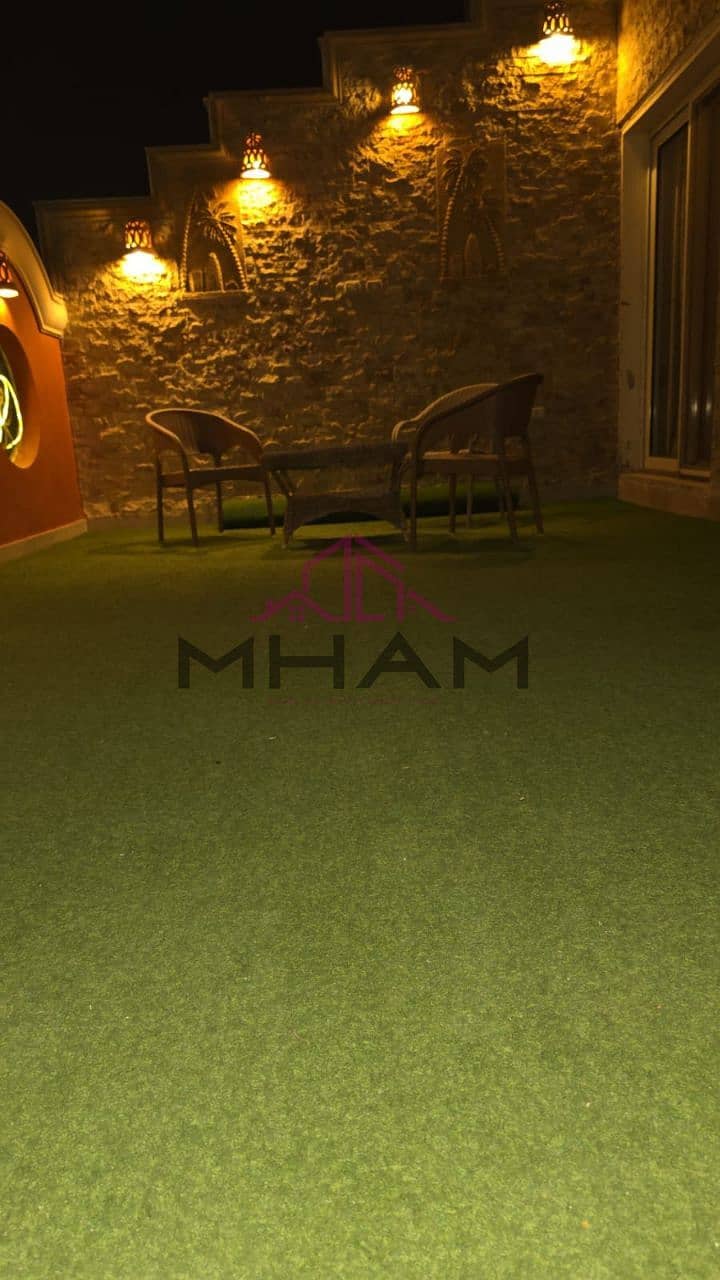 2 photo_5884469314717420333_y. jpg