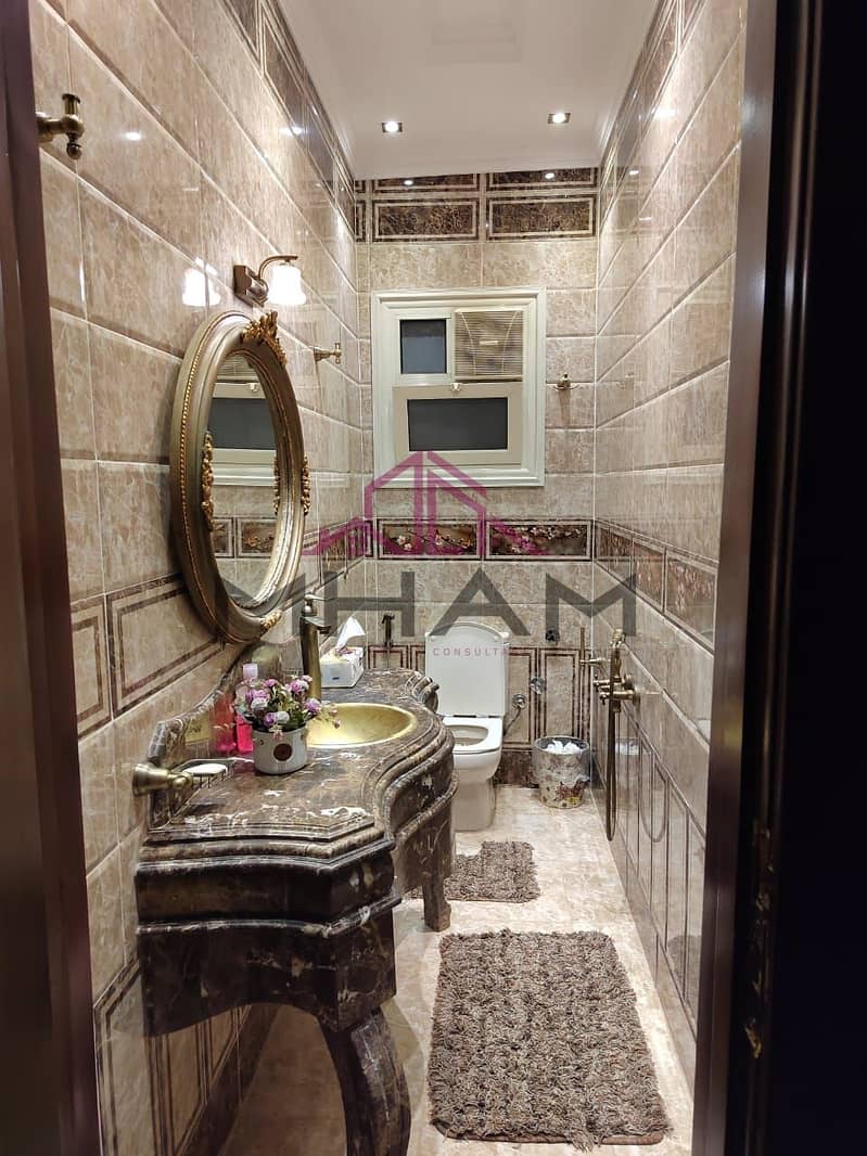 5 photo_5884469314717420336_y. jpg