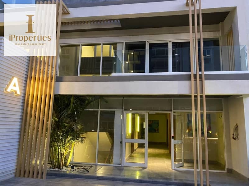 11 c45739ab-d5ec-46f5-aaaf-2a230856ef86. jpg