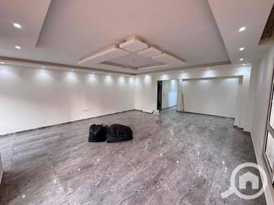 شقة 3 غرف نوم للايجار في الشيخ زايد، الجيزة - b84d3de1-be91-4056-93dc-5ef6d367d4fd. jpg