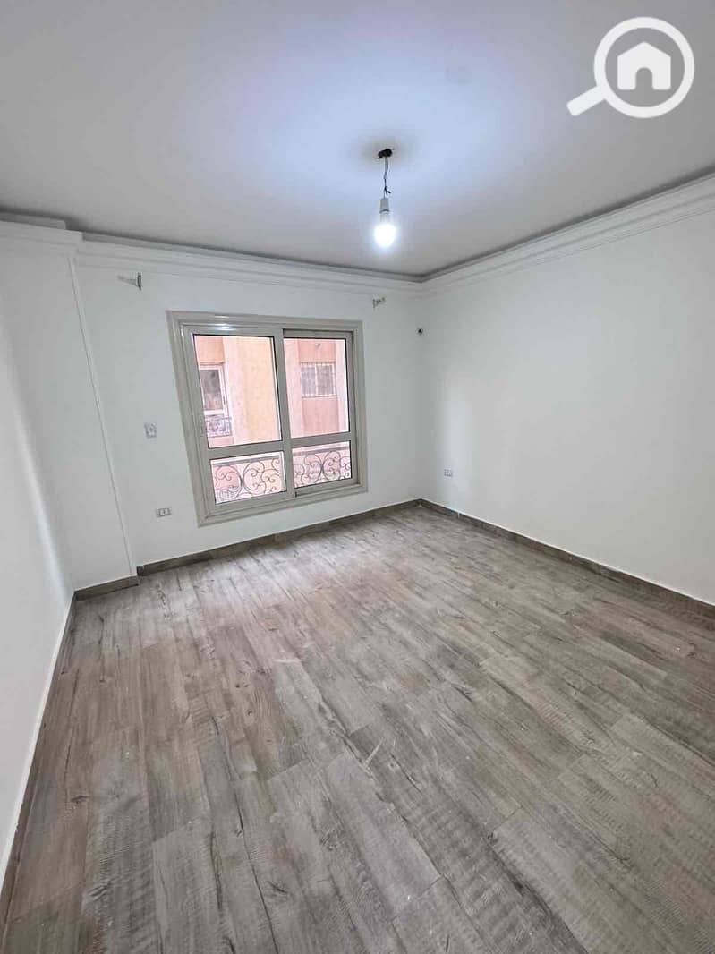 2 c502ca9b-b34f-4de0-8d72-1f7f5756b0ce. jpg