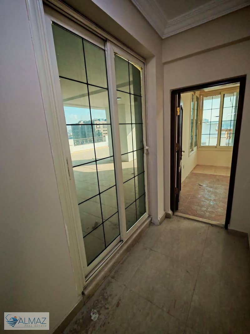 18 WhatsApp Image 2025-12-08 at 5.11. 25 PM (1). jpeg