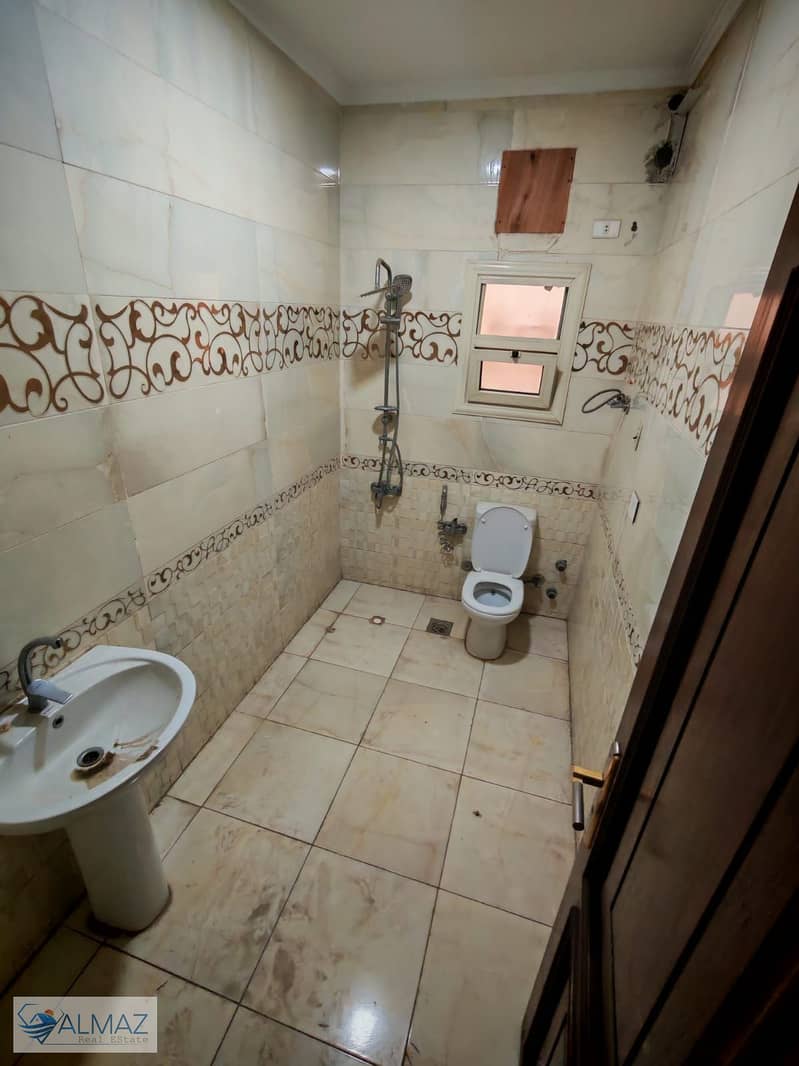 37 WhatsApp Image 2025-12-08 at 5.11. 34 PM (1). jpeg