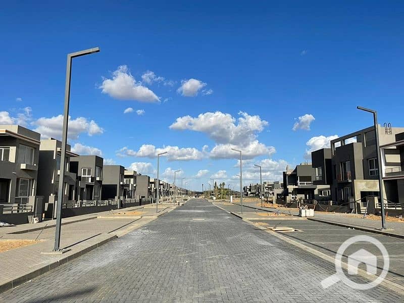 2 37cdba36-0071-482a-9cb4-d685c817e4eb. jpg