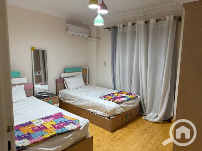 5 WhatsApp Image 2025-12-08 at 13.30. 40 (1). jpeg