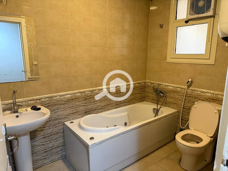 11 WhatsApp Image 2025-12-08 at 13.30. 41 (1). jpeg