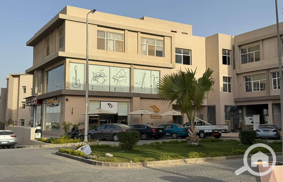 9 WhatsApp Image 2025-03-10 at 1.18. 00 AM (4)_1400x900. jpg