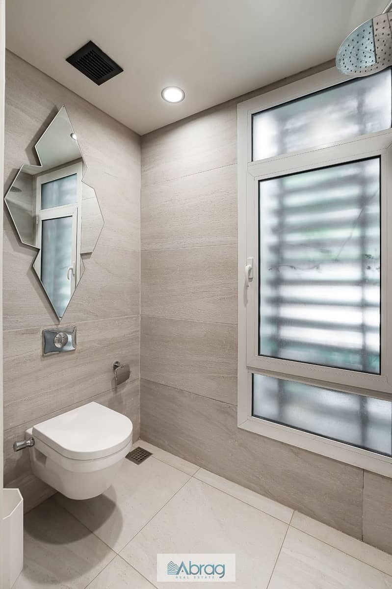 4 WhatsApp Image 2025-12-08 at 16.52. 14. jpeg