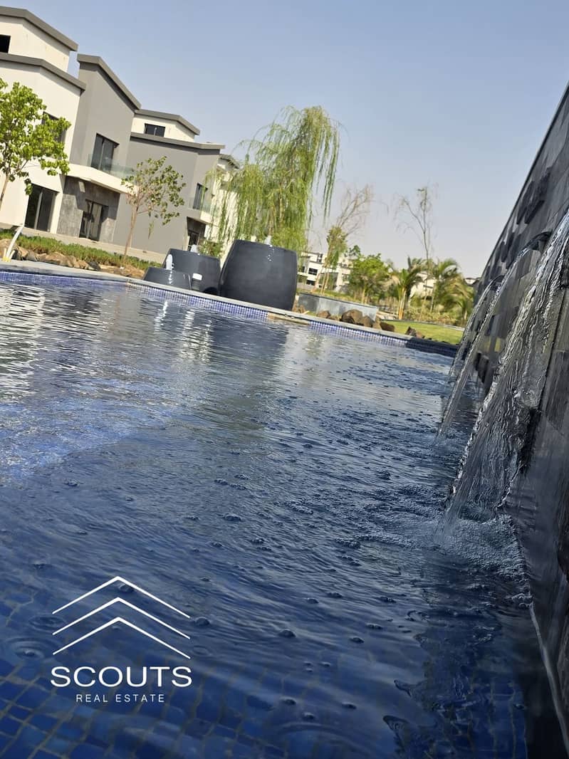 6 4d45de1d-3d6d-4acd-a598-5e44c3d23cb3. jpeg