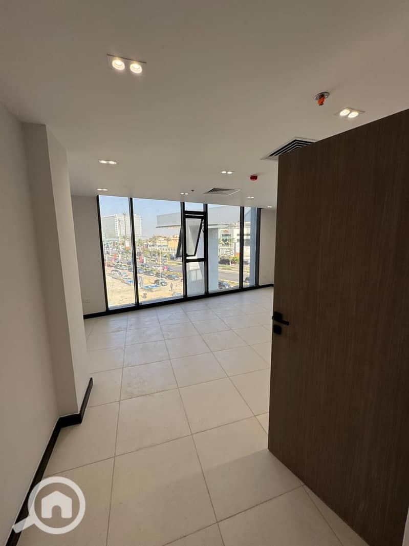 3 WhatsApp Image 2025-11-15 at 1.22. 27 PM (1). jpeg