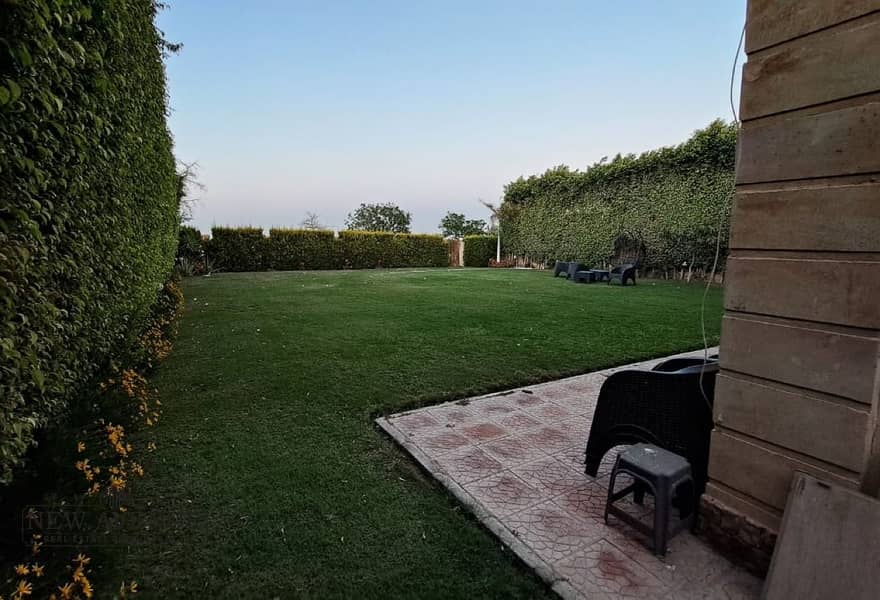 2 3fd67bfc-afc6-415f-80df-6086536ce16c. jpg