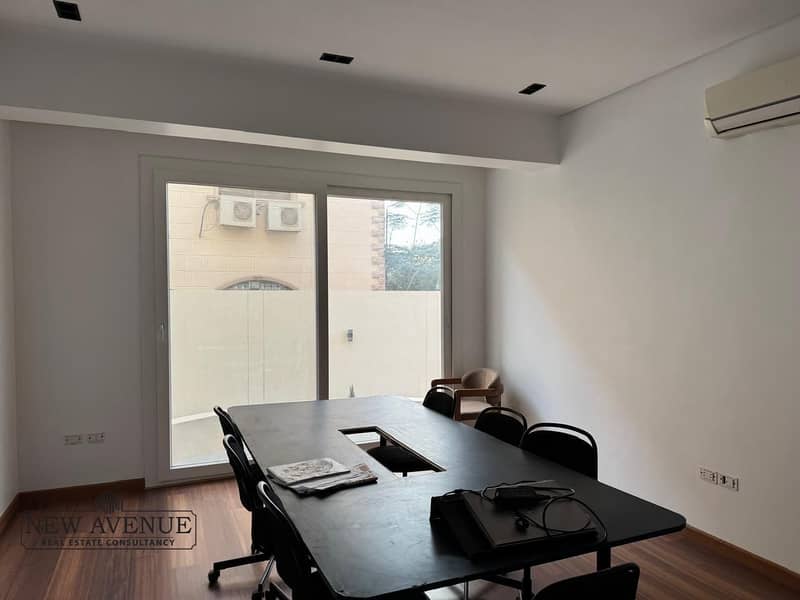 7 0db0a3be-7821-4678-9707-8c61450b9243. jpeg