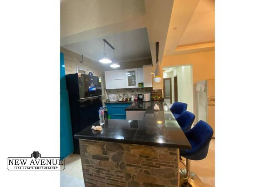 2 d9b34de4-17fd-43f3-aabb-1a8e2895e022. jpg