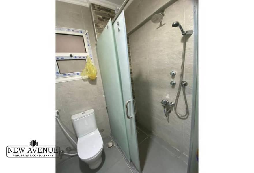 4 57df2e7c-2d8b-45dc-821b-dd11cf960829. jpg