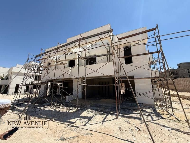 4 WhatsApp Image 2025-10-22 at 11.14. 39 PM (1). jpg