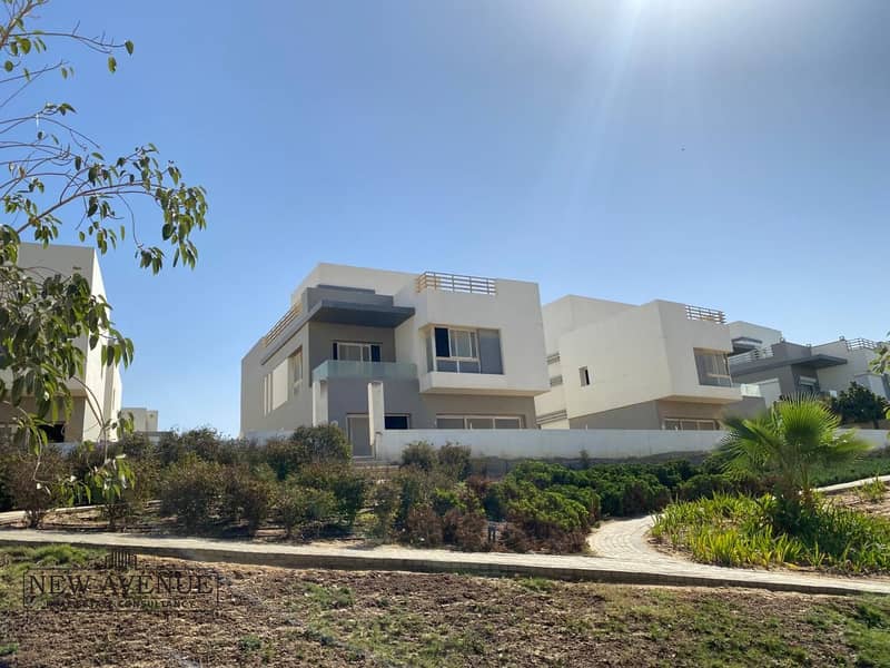 2 WhatsApp Image 2025-10-27 at 11.11. 28 PM (1). jpeg