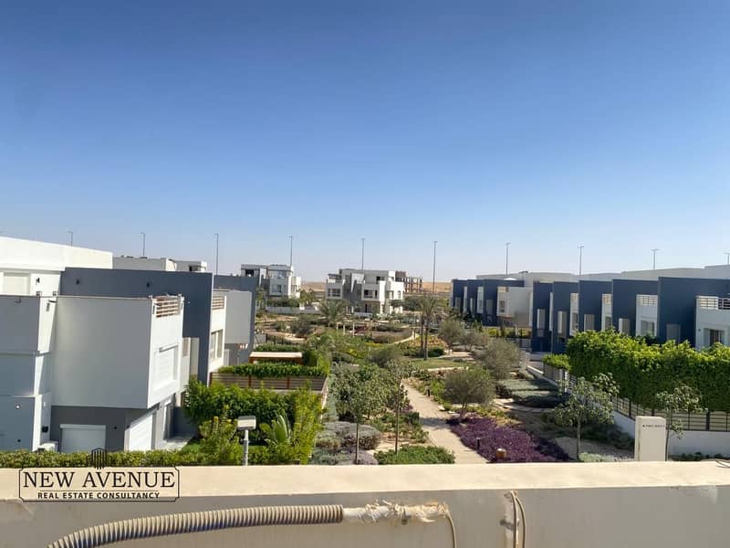 3 WhatsApp Image 2025-10-27 at 11.11. 29 PM (1). jpeg