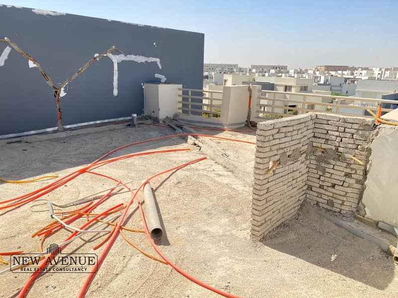 5 WhatsApp Image 2025-10-27 at 11.11. 29 PM. jpeg