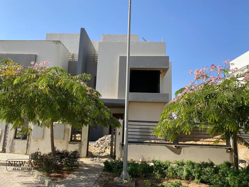 16 WhatsApp Image 2025-10-27 at 11.11. 32 PM (3). jpeg