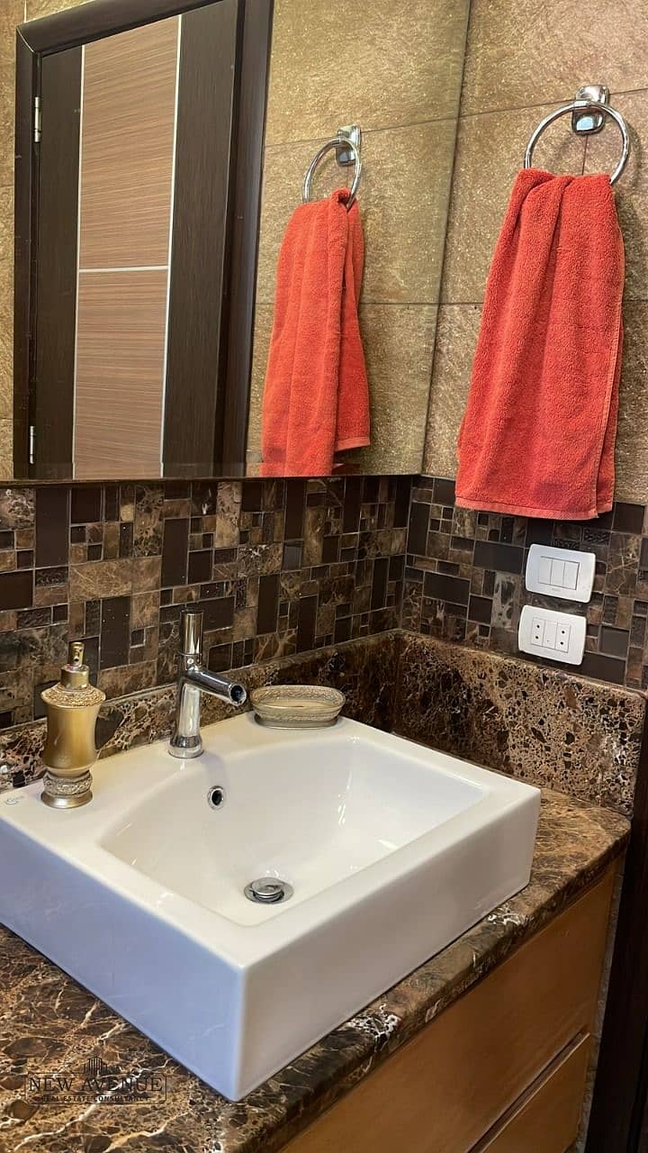 5 WhatsApp Image 2025-11-10 at 1.53. 01 PM (1). jpeg