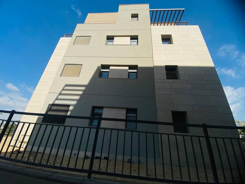 4 WhatsApp Image 2025-10-28 at 10.51. 43 PM. jpeg