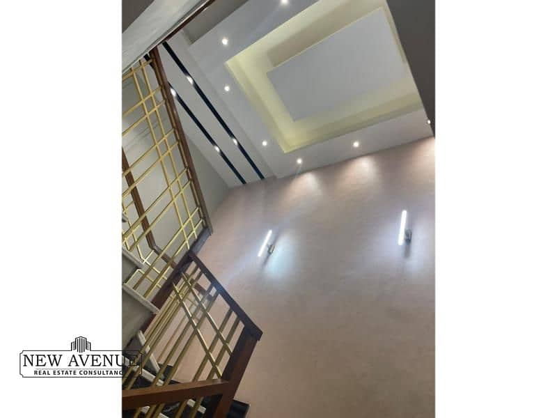 4 WhatsApp Image 2025-11-20 at 9.33. 49 PM (3). jpg