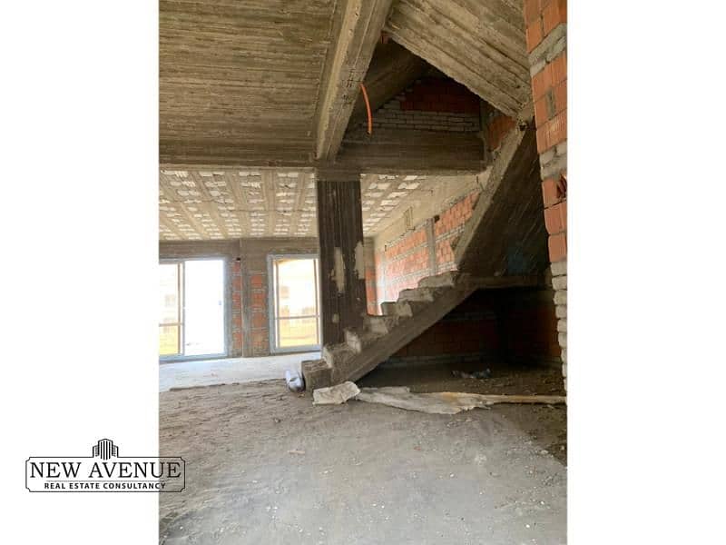 8 WhatsApp Image 2025-11-20 at 9.31. 45 PM. jpg