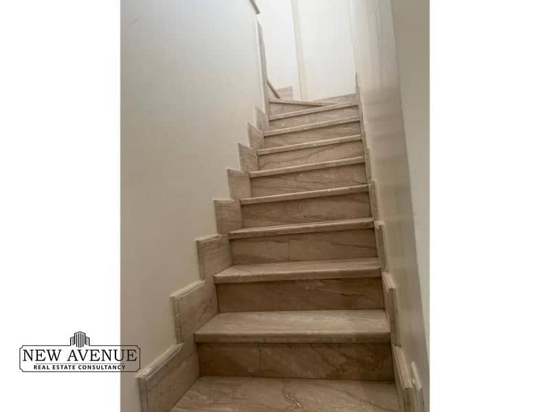 5 WhatsApp Image 2025-12-01 at 12.21. 33 PM (1). jpg